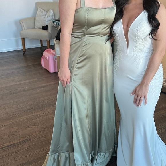 Show me your mumu Clarissa Corset Dress Moss green luxe satin size medium - Picture 2 of 4